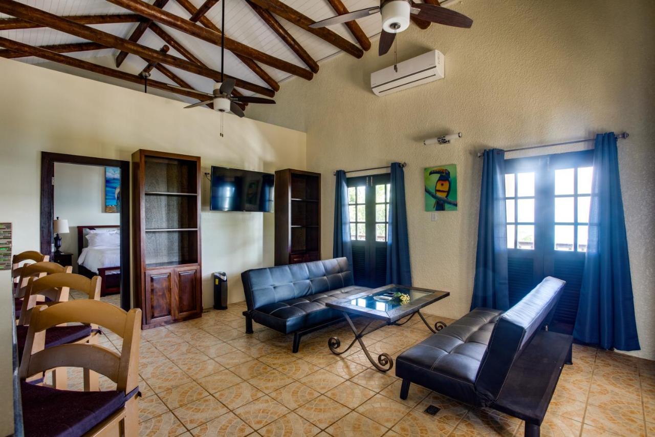 Mariposa Belize Beach Resort Placencia Exteriör bild